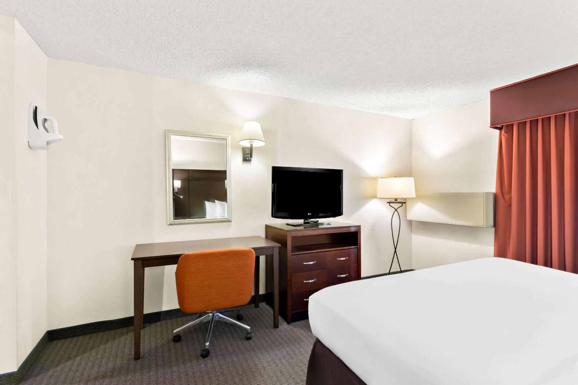 Quality Inn Mount Vernon Exterior photo